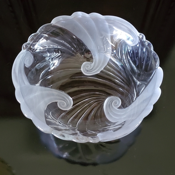 🌊 10 1/2" Large Crystal Ocean Waves 🌊 Bowl by Crystal Clear Studios Japan - Picture 8 of 15